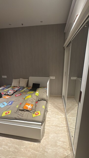 Bedroom in 2 BHK Apartment at Hiranandani Castle Rock, Powai – for Rent
