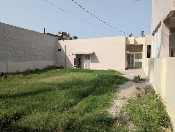 Exterior View, c block lohia nagar 3.5 Bedroom 371 Sq.Yd. Independent House In C Block Lohia Nagar Ghaziabad 9273831