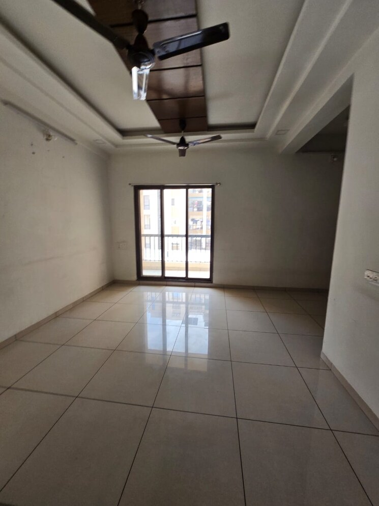 Room, sama savli road 3 Bedroom 1420 Sq.Ft. Apartment In Sama Savli Road Vadodara 9273843