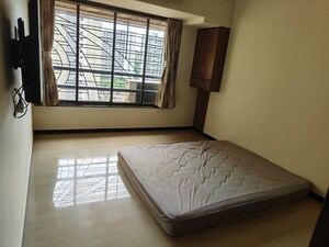 Room in 3 BHK Apartment at Hiranandani Gardens, Powai – for Sale