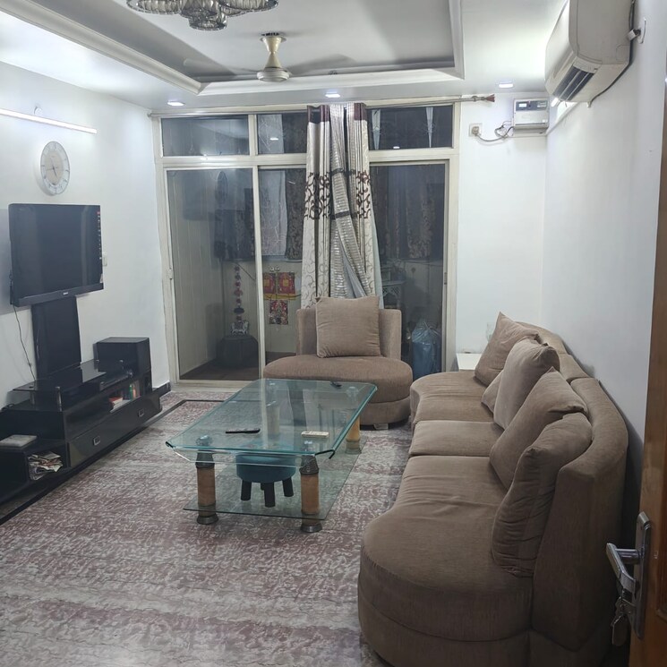 Living Room, amrapali-royal 4 Bedroom 1800 Sq.Ft. Apartment In Vaibhav Khand Ghaziabad 9273861