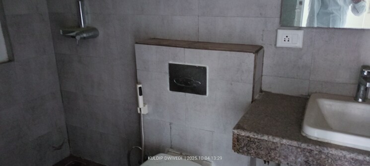 Bathroom, mapsko-mount-ville 3.5 Bedroom 1815 Sq.Ft. Apartment In Sector 79 Gurgaon 9273864