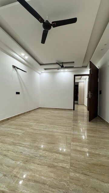Room in 2 BHK Builder Floor at Chattarpur – for Rent