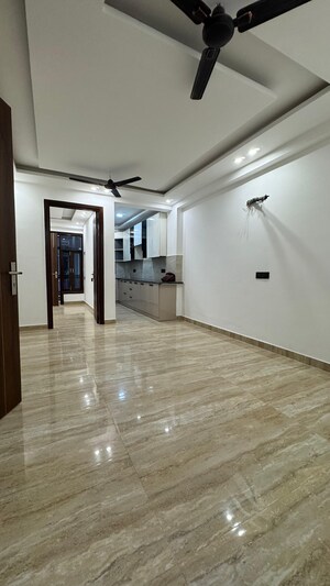 2 BHK Builder Floor For Rent in Chattarpur