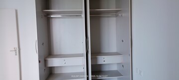 Furnished Amenities in 3.5 BHK Apartment at Mapsko Mount Ville, Sector 79 – for Rent