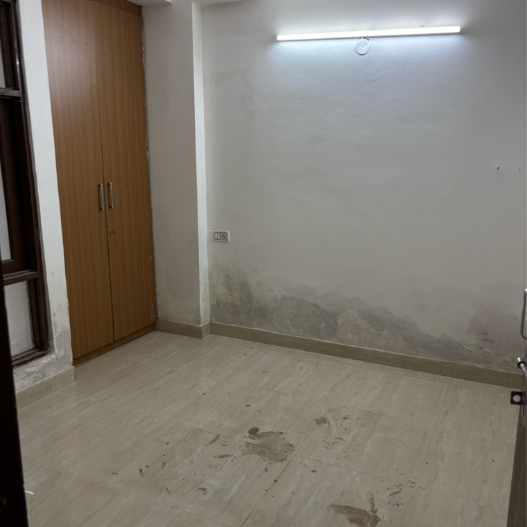 Room, ignou road 2 Bedroom 1500 Sq.Yd. Builder Floor In Ignou Road Delhi 9273881