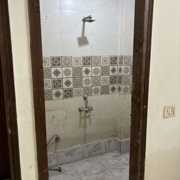 Bathroom, ignou road 2 Bedroom 1500 Sq.Yd. Builder Floor In Ignou Road Delhi 9273881