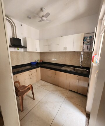 Kitchen in 3 BHK Apartment at Gomti Nagar – for Rent