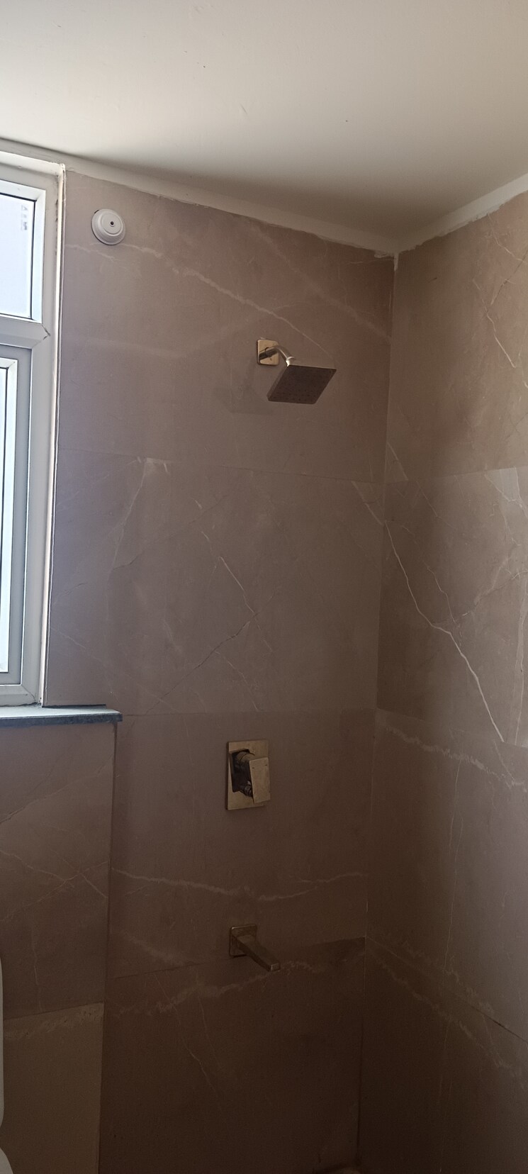 Bathroom, smart-world-orchard 3 Bedroom 1680 Sq.Ft. Apartment In Sector 61 Gurgaon 9273936