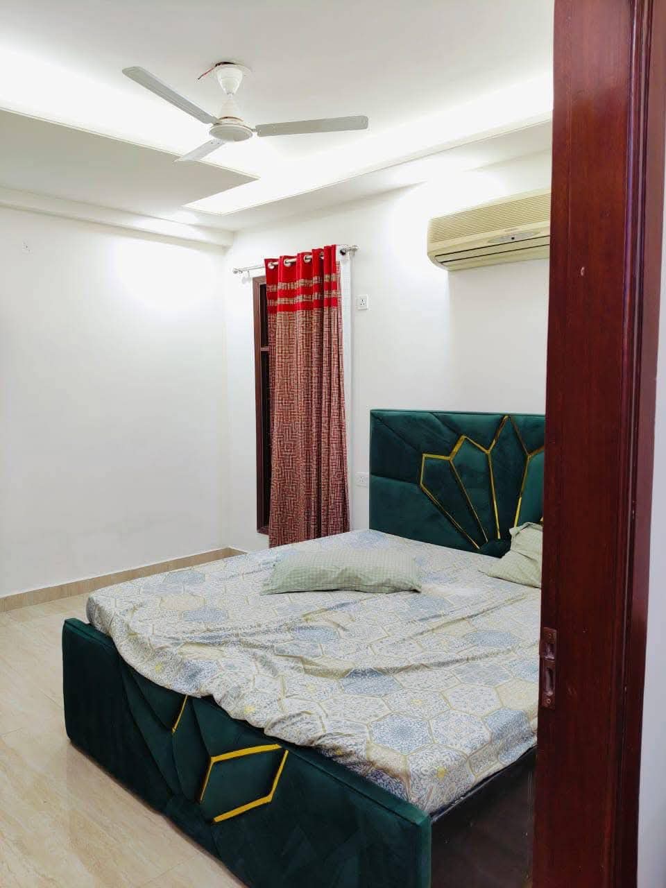 3 BHK Builder Floor For Rent in Chattarpur