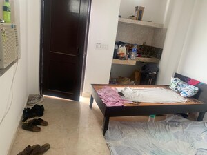 Bedroom in 1 BHK Apartment at Katwaria Sarai – for Rent