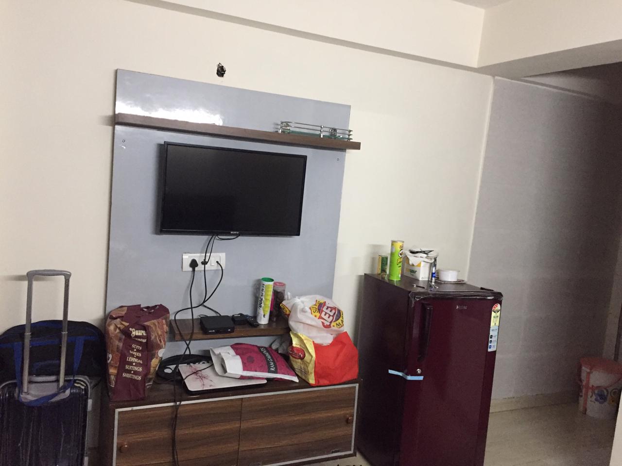 1 Rk  200 Sq.Ft. Apartment in Vatika City