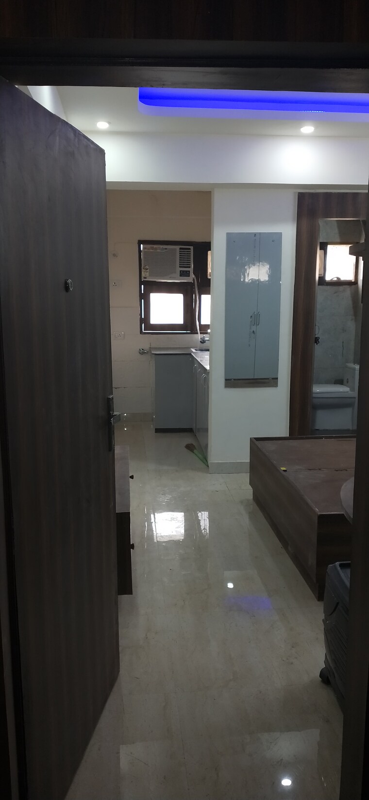 Bathroom, vatika-city 1 RK 200 Sq.Ft. Apartment In Sector 49 Gurgaon 9273971