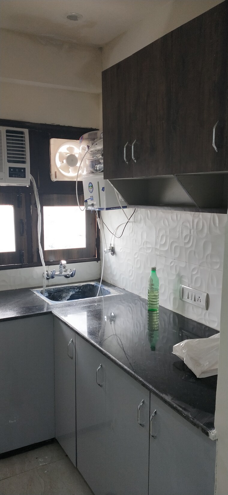 Kitchen, vatika-city 1 RK 200 Sq.Ft. Apartment In Sector 49 Gurgaon 9273971