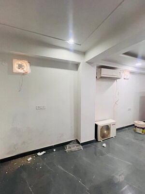 Room in 1 RK Builder Floor at Chattarpur – for Rent