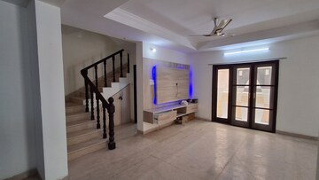 Room in 4 BHK Villa at Aditya Eden Woods, Tellapur – for Sale