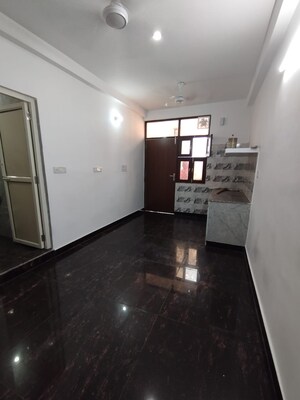 1 RK Builder Floor For Rent in Chattarpur