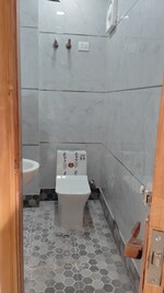 2 BHK 70 Sq.Yd. Builder Floor in Builder Floor 