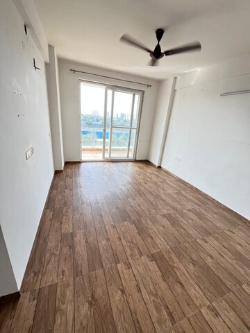 3 BHK Apartment For Rent in Omaxe Royal Residency Faridabad, Sector 79