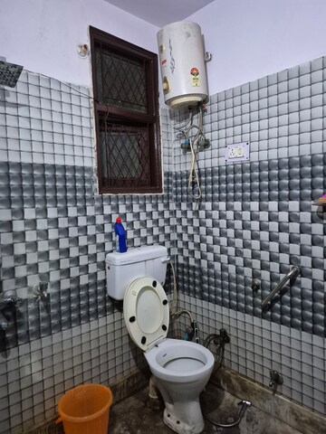 Bathroom in 2.5 BHK Builder Floor at Shashi Garden – for Sale