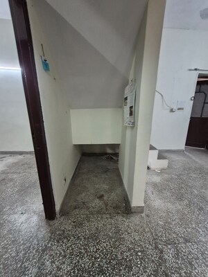 Kitchen in 1.5 BHK Apartment at Uma Cooperative Society, Mayur Vihar 1 – for Rent