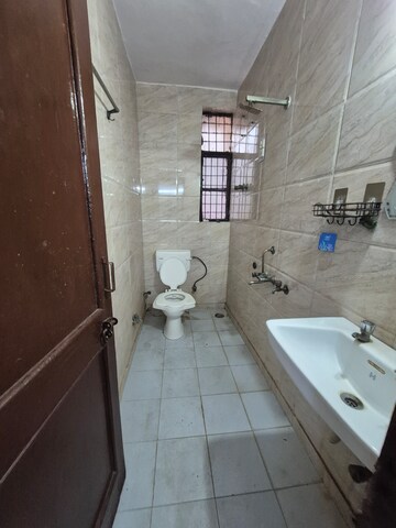 Bathroom in 1.5 BHK Apartment at Uma Cooperative Society, Mayur Vihar 1 – for Rent