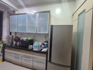 Room in 3 BHK Apartment at Progressive Group Highness, Sanpada – for Rent