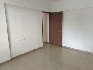 Room in 2 BHK Apartment at Pimple Saudagar – for Rent