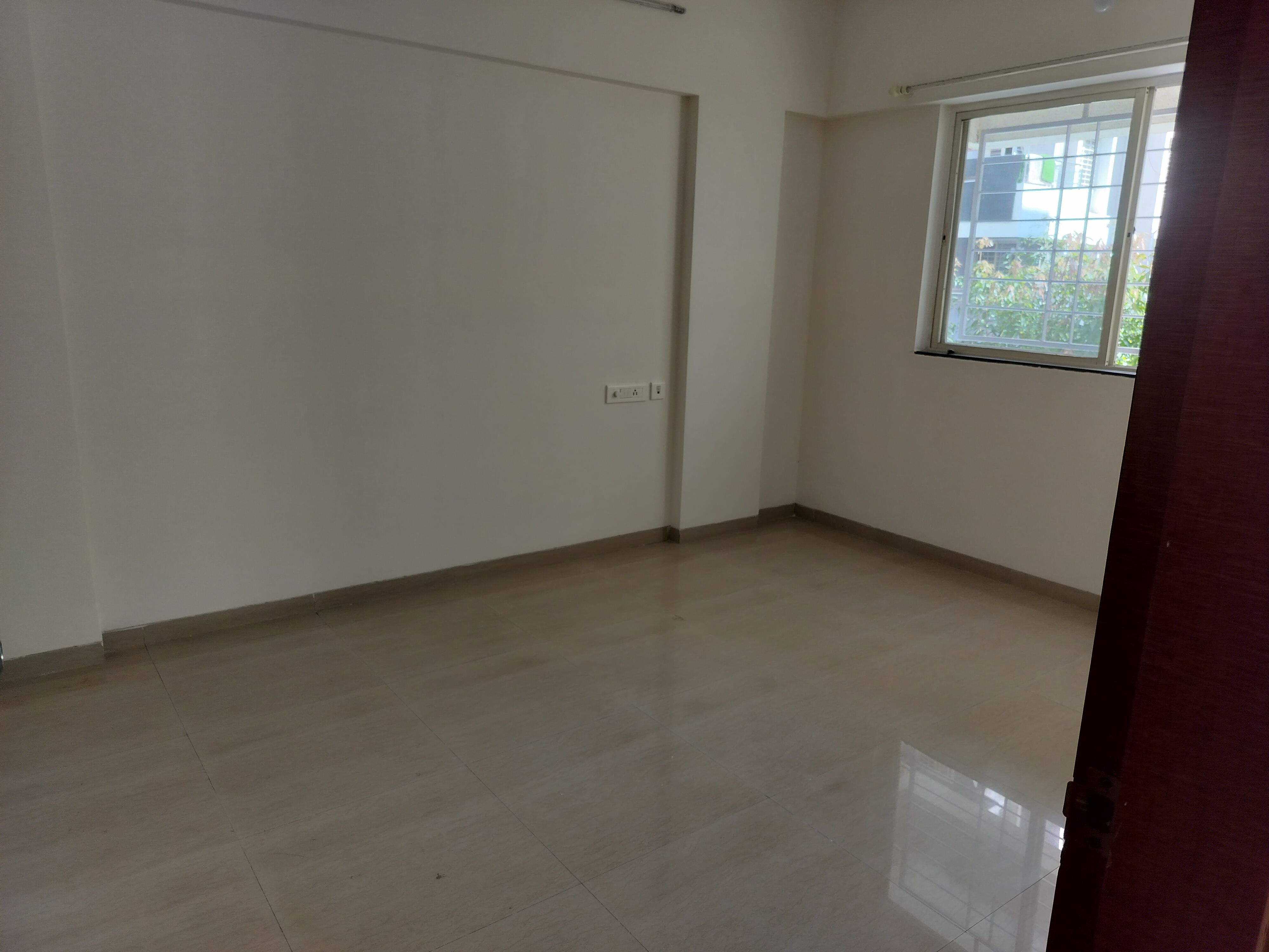 Room in 2 BHK Apartment at Pimple Saudagar – for Rent