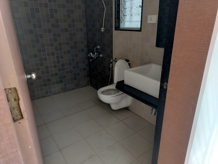 Bathroom, pimple saudagar 2 Bedroom 1250 Sq.Ft. Apartment In Pimple Saudagar Pune 9274044