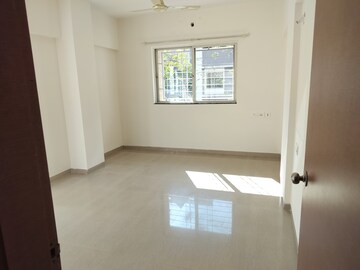 Room in 2 BHK Apartment at Pimple Saudagar – for Rent