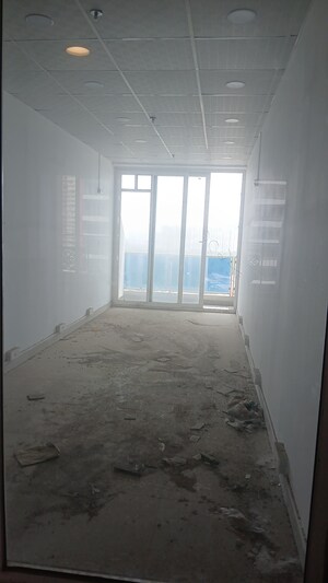  Office Space For Sale in Gaur City Center, Sector 4 Greater Noida