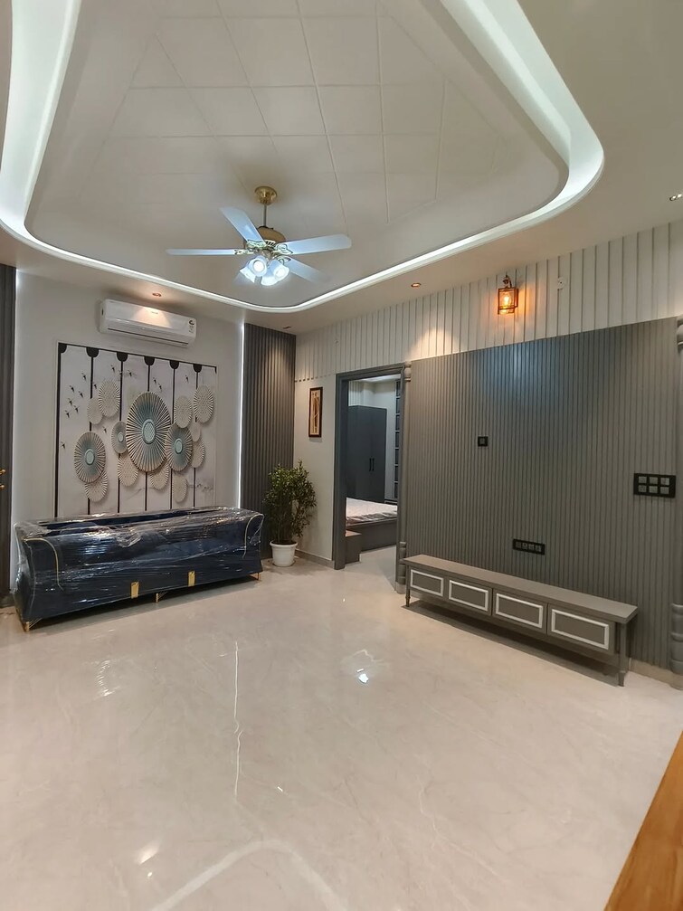 Cover Image, ashok vihar 5 Bedroom 450 Sq.Yd. Builder Floor In Ashok Vihar Delhi 9274049