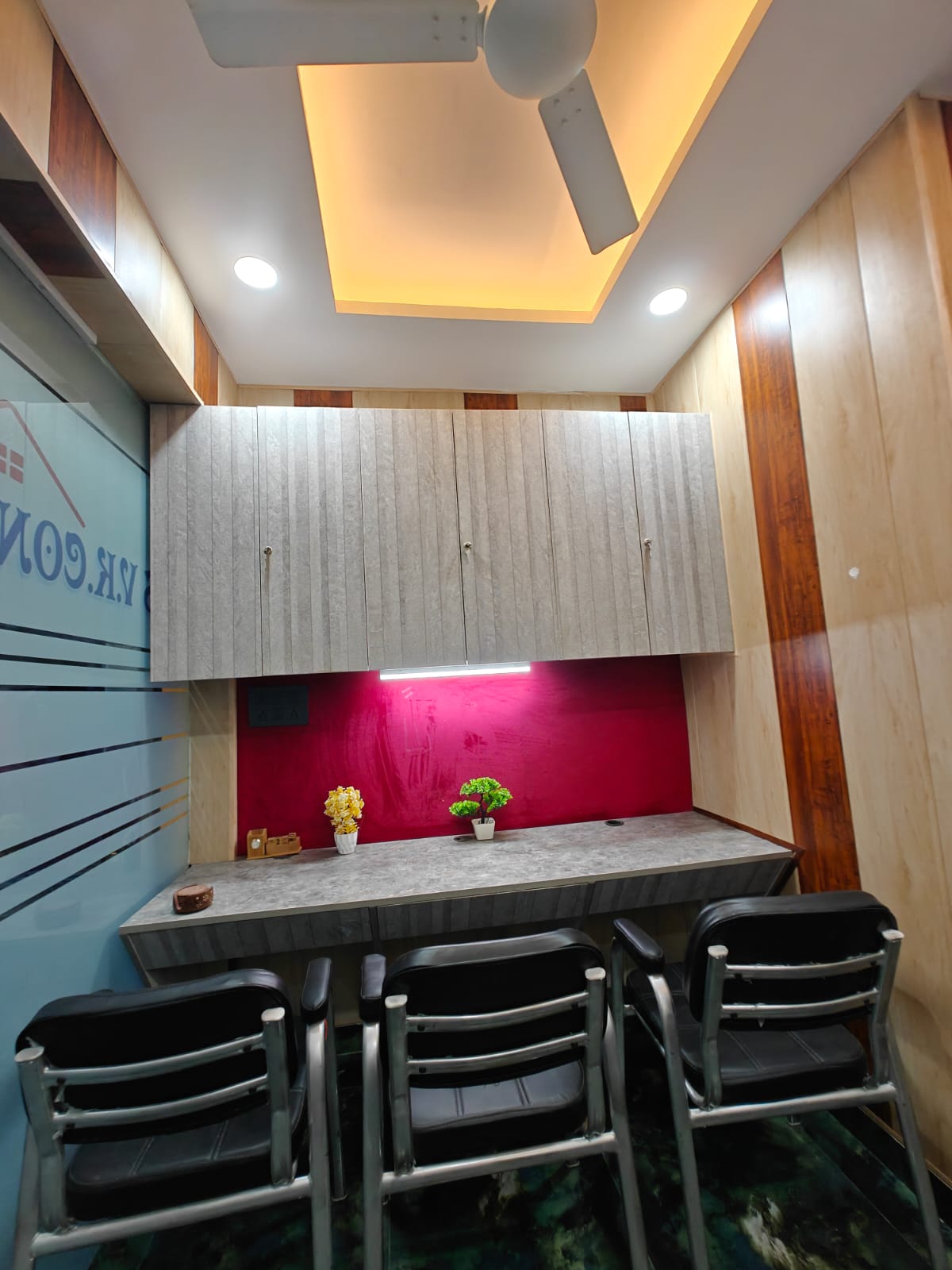 Office Space For Rent in Vijay Tower Gomti Nagar