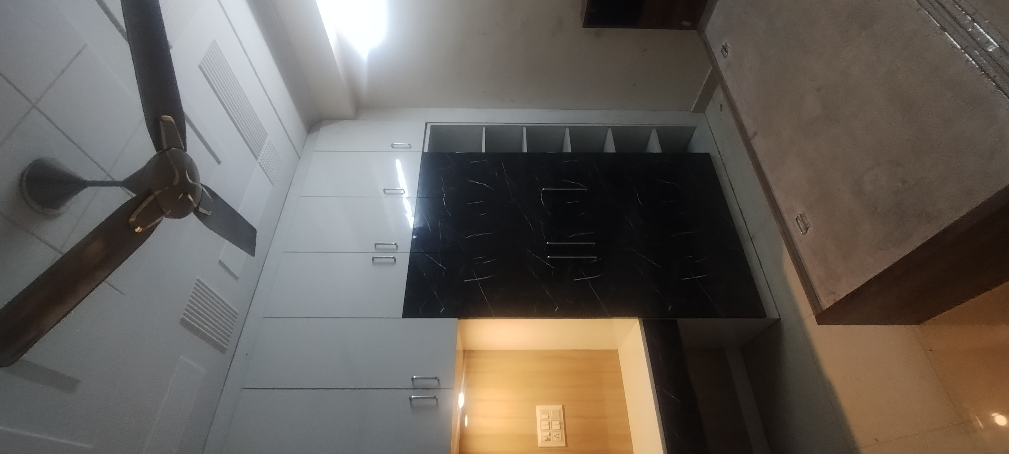 2 BHK + Extra Room Builder Floor For Rent in RWA Apartments Sector 19