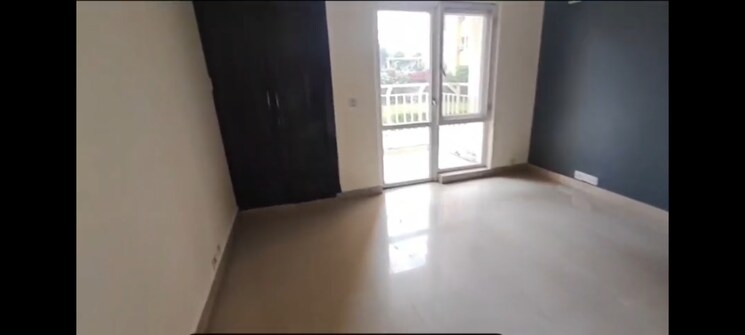 Room, bptp-park-grandeura 3.5 Bedroom 2032 Sq.Ft. Apartment In Sector 82 Faridabad 9274142