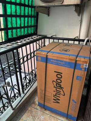 Balcony in 2 BHK Builder Floor at Sushant Lok I – for Rent