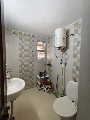  4 BHK Apartment at Vasant Kunj – for Rent