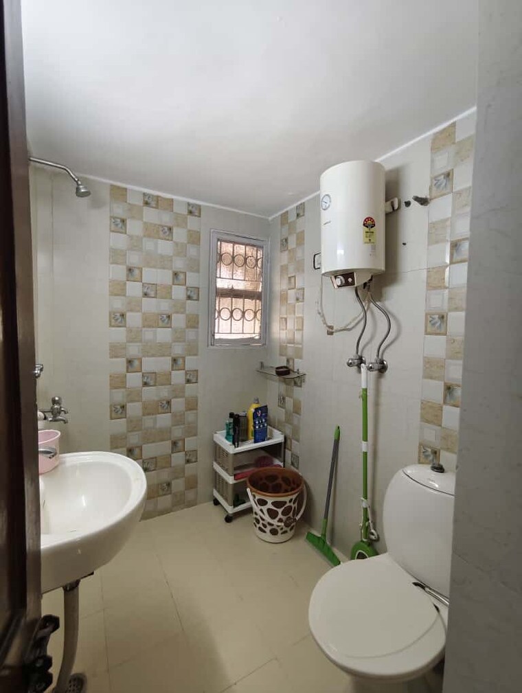 Other, vasant kunj 4 Bedroom 3200 Sq.Ft. Apartment In Vasant Kunj Delhi 9274154