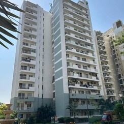 4 BHK + Servant Room Apartment For Sale in CHD Avenue 71