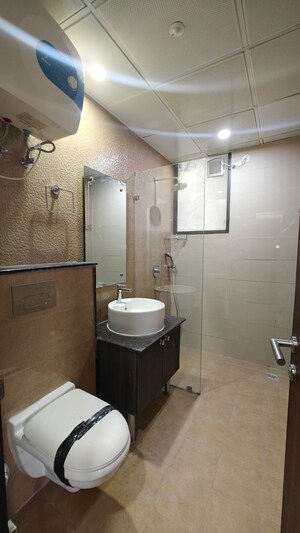 Bathroom in 3.5 BHK Apartment at Pakhowal Road – for Rent