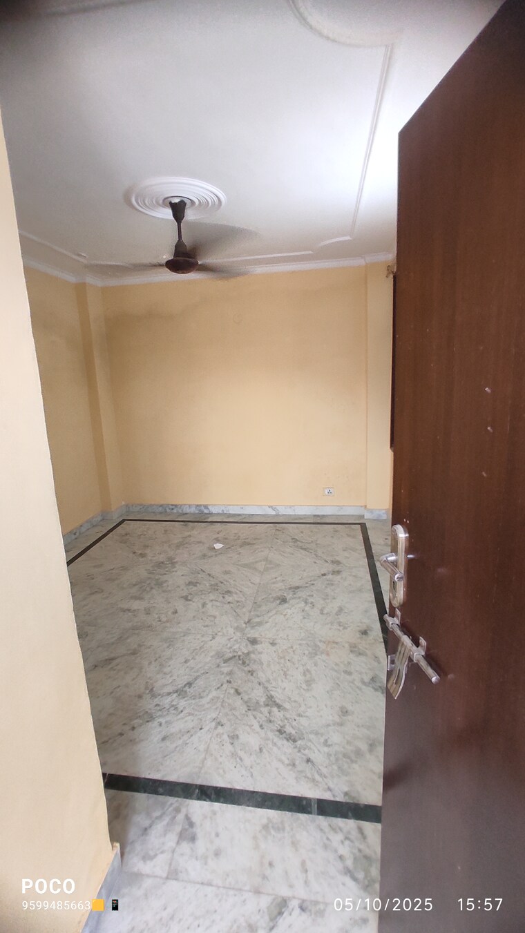 Room, mehrauli 1 RK 350 Sq.Ft. Builder Floor In Mehrauli Delhi 9274211