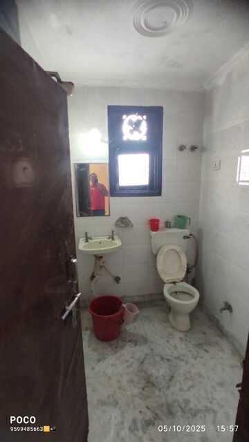 Bathroom in 1 RK Builder Floor at Mehrauli – for Rent