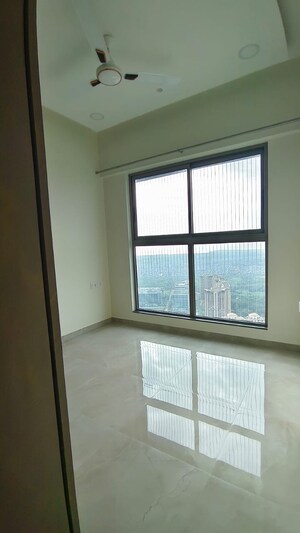 Room in 2 BHK Apartment at Sheth Irene, Malad West – for Rent