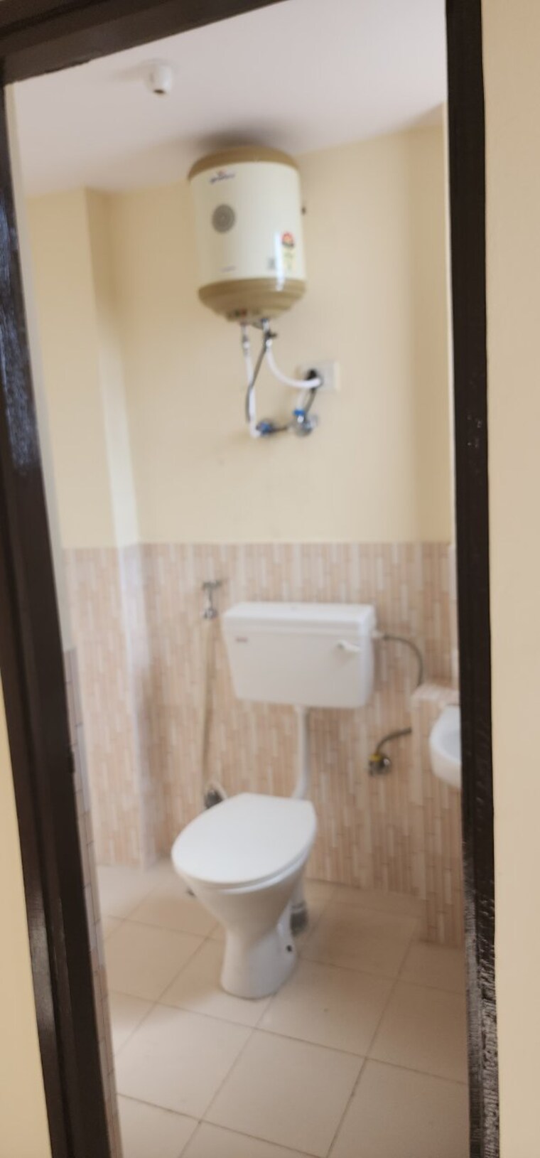 Bathroom, apex-our-homes 2 Bedroom 810 Sq.Ft. Apartment In Sector 37c Gurgaon 9274191