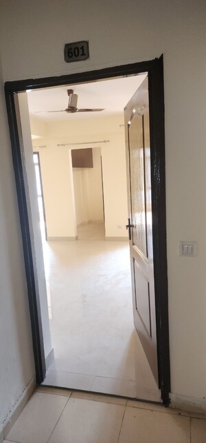 Room in 2 BHK Apartment at Apex Our Homes, Sector 37c – for Rent