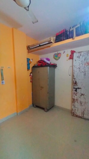 Furnished Amenities in 1.5 BHK Apartment at Sector 10 Greater Noida – for Sale