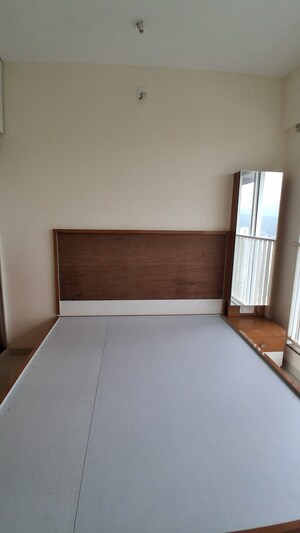 Room in 1 BHK Apartment at Godrej Nest Kandivali, Kandivali East – for Rent