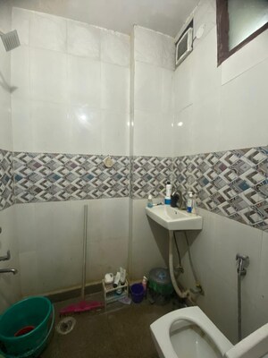 Team Area in 2 BHK Builder Floor at Malviya Nagar – for Rent