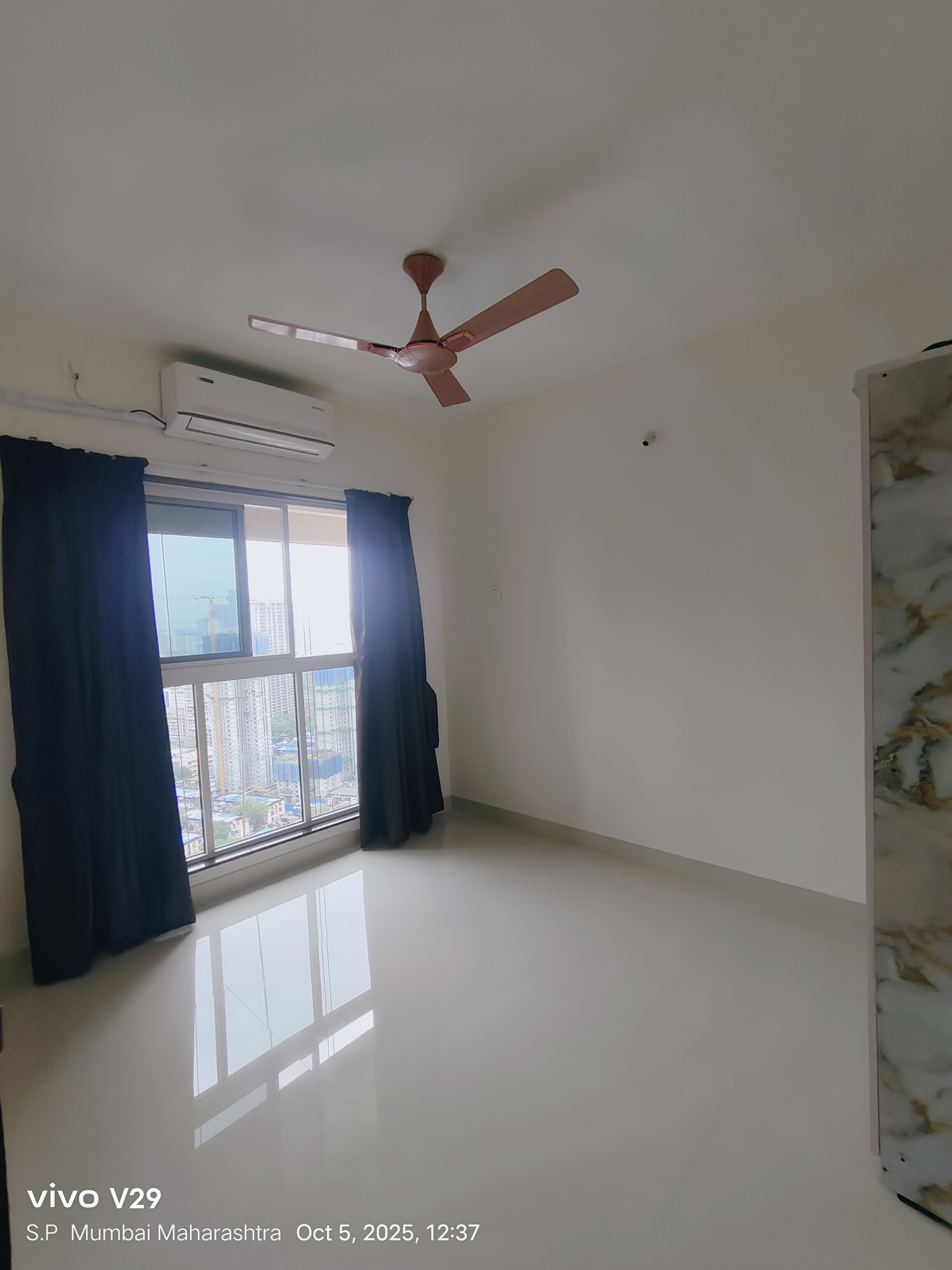 2 BHK + Pooja Room Apartment For Rent in Worli